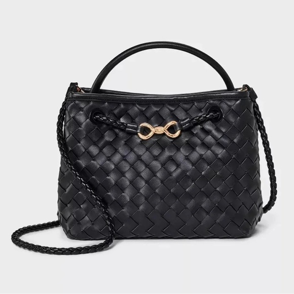Handbags - Elegant Black Woven Handbag